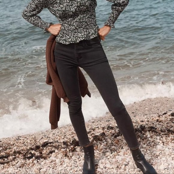 Madewell 10" High Rise Skinny Jeans - Picture 5 of 16